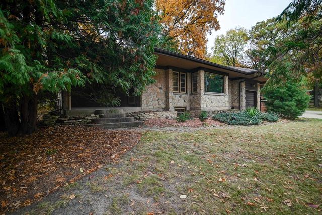 4229 Mandrake Road, Madison, WI 53704
