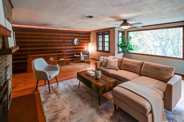 4229 Mandrake Road, Madison, WI 53704