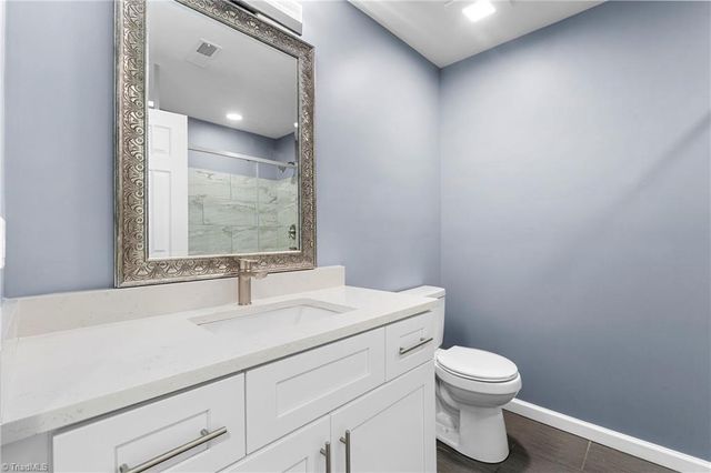 1266 E Holly Grove Road, Lexington, NC 27292
