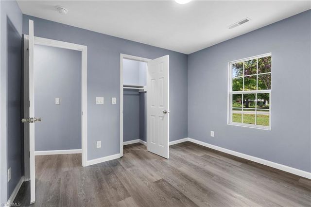 1266 E Holly Grove Road, Lexington, NC 27292