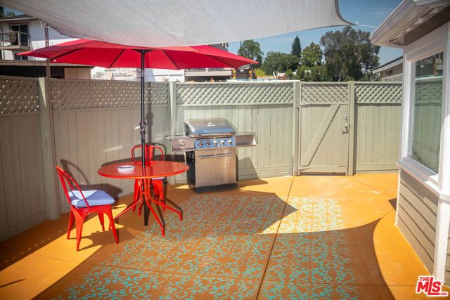 2247 Moore Street, Los Angeles, CA 90039