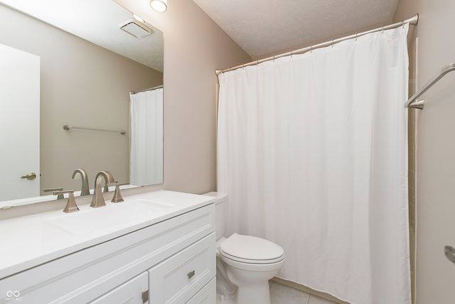 9481 Aberdare Drive, Indianapolis, IN 46250