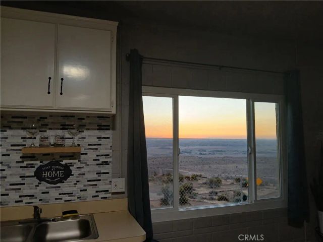 21025 Medford Way, Apple Valley, CA 92308