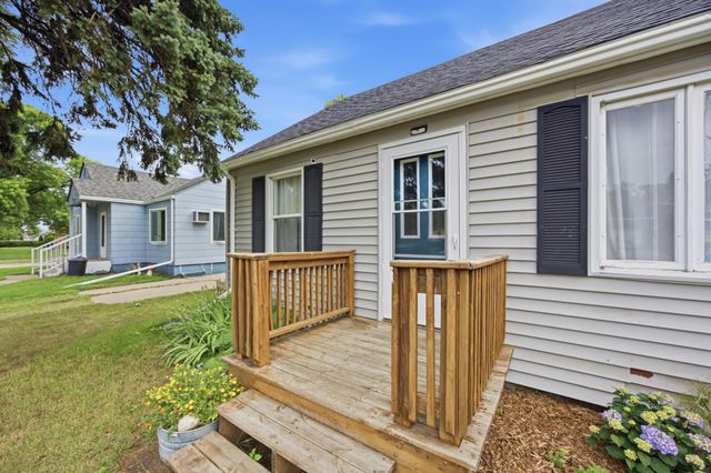 109 2nd Street NW, Dilworth, MN 56529