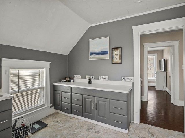 1546 W Grand Avenue, Beloit, WI 53511