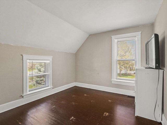 1546 W Grand Avenue, Beloit, WI 53511