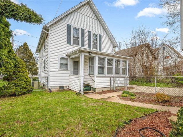 1546 W Grand Avenue, Beloit, WI 53511