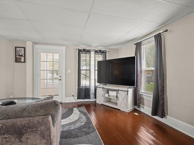 1546 W Grand Avenue, Beloit, WI 53511