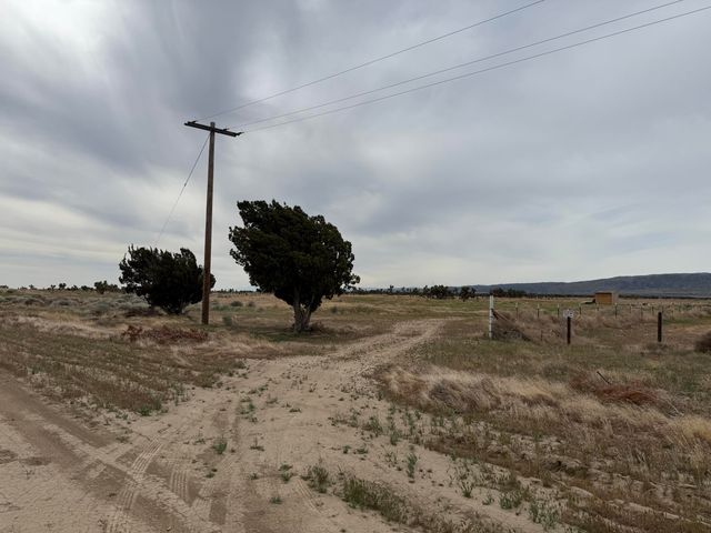 West Avenue C, Lancaster, CA 93536