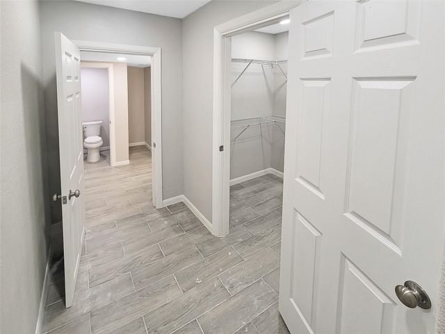 121 Wisteria Street, Lake Jackson, TX 77566