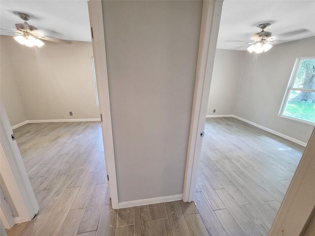 121 Wisteria Street, Lake Jackson, TX 77566