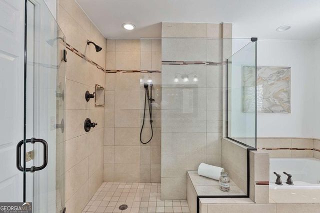 565 Timberland Drive, Atlanta, GA 30342