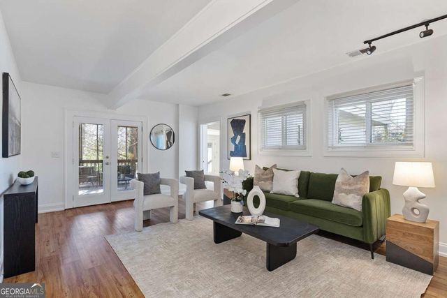 565 Timberland Drive, Atlanta, GA 30342