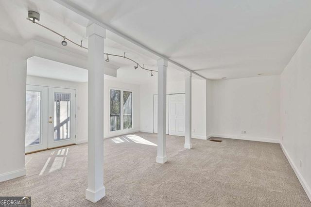 565 Timberland Drive, Atlanta, GA 30342