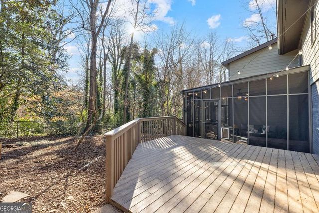 565 Timberland Drive, Atlanta, GA 30342