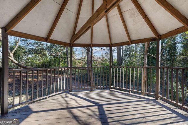 565 Timberland Drive, Atlanta, GA 30342