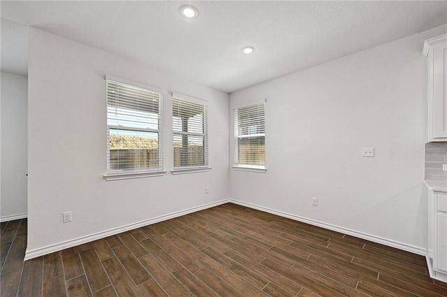 806 Pepperbark LOOP, Buda, TX 78610