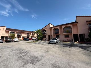 2560 W 53rd St 502, Hialeah, FL 33016