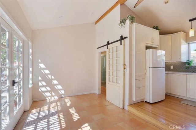5513 Cartwright Avenue, North Hollywood, CA 91601