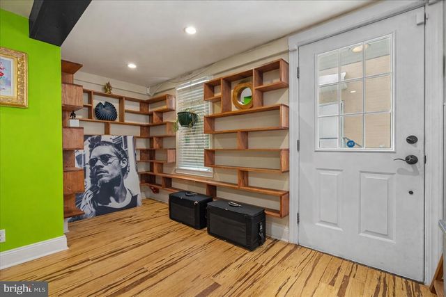 9 W BRIDGE ST, New Hope, PA 18938