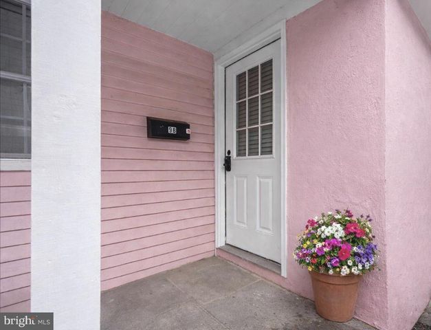 9 W BRIDGE ST, New Hope, PA 18938