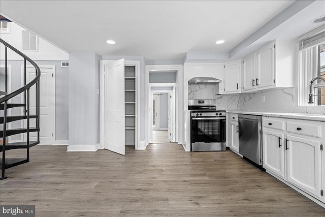 9 W BRIDGE ST, New Hope, PA 18938