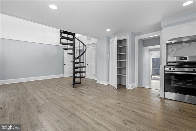 9 W BRIDGE ST, New Hope, PA 18938