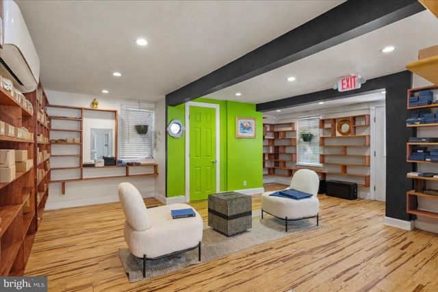 9 W BRIDGE ST, New Hope, PA 18938