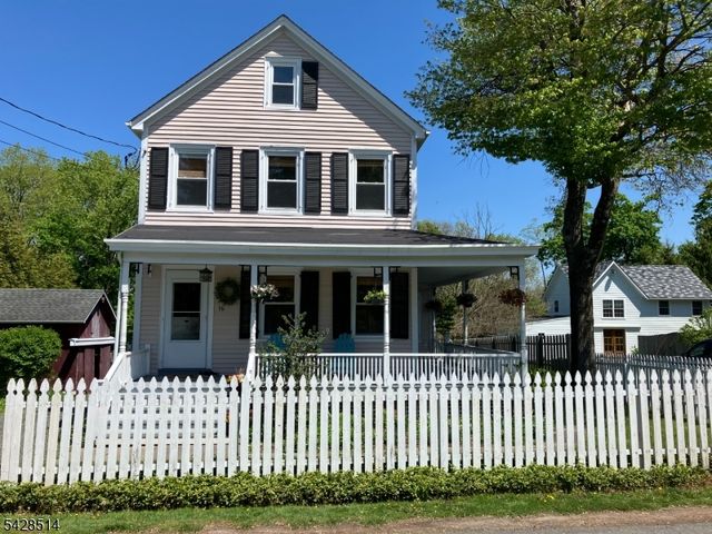 16 William St, Tewksbury Twp., NJ 08858