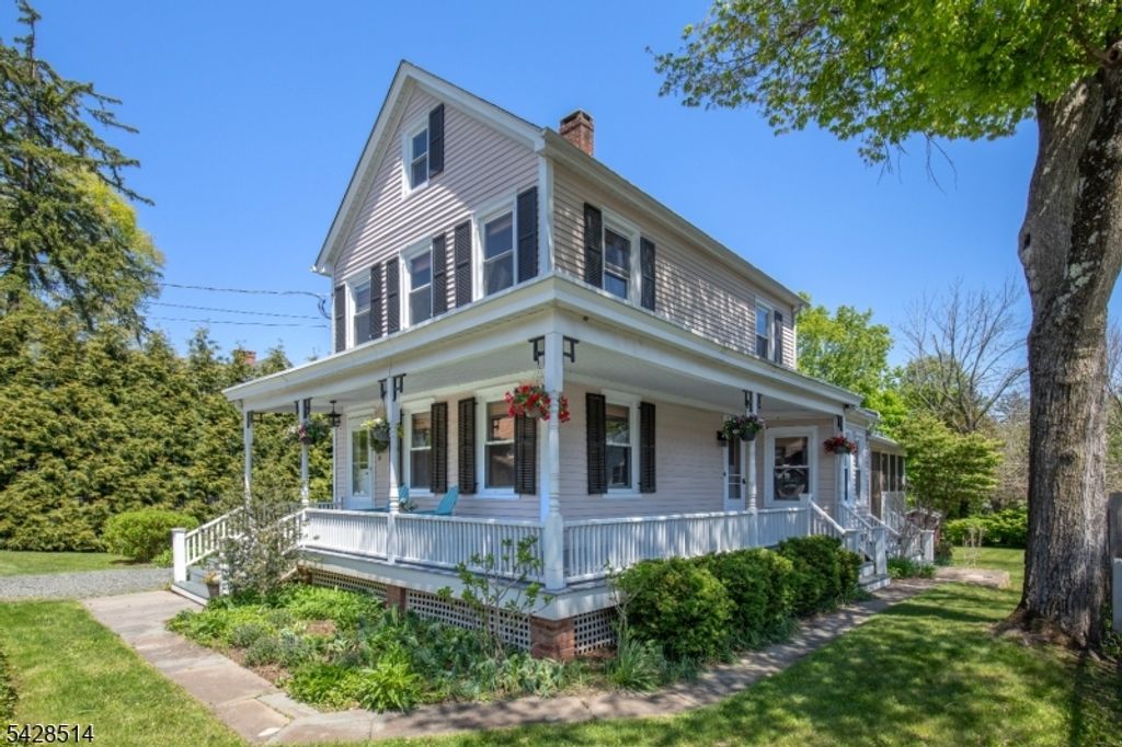 16 William St, Tewksbury Twp., NJ 08858 — photo 2
