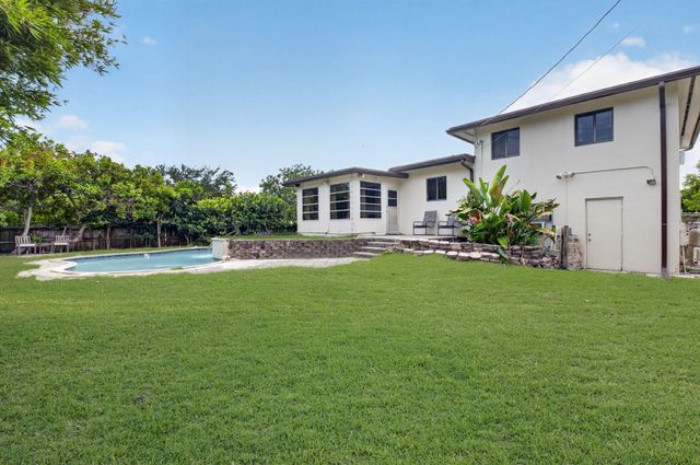 424 NW 12th Avenue, Boca Raton, FL 33486