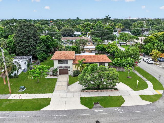424 NW 12th Avenue, Boca Raton, FL 33486