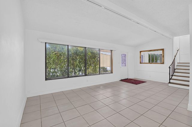 424 NW 12th Avenue, Boca Raton, FL 33486