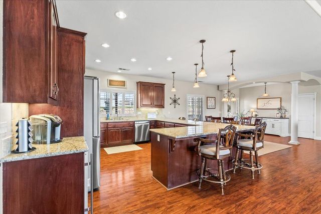 2494 Ross Dr, Valley Springs, CA 95252