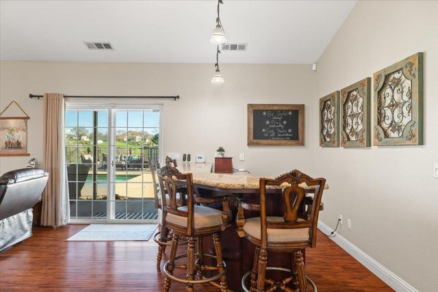 2494 Ross Dr, Valley Springs, CA 95252