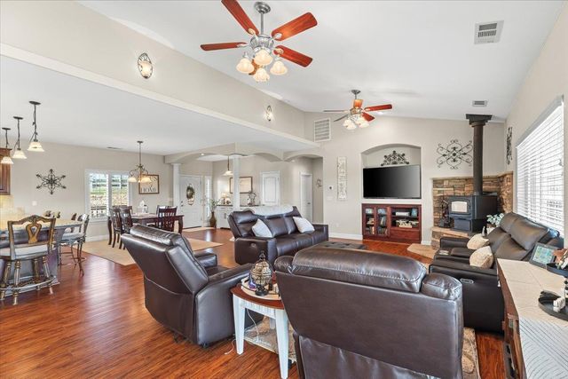 2494 Ross Dr, Valley Springs, CA 95252