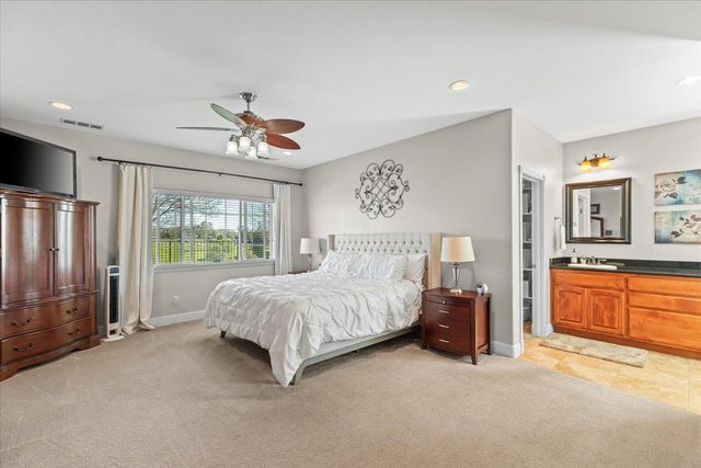 2494 Ross Dr, Valley Springs, CA 95252