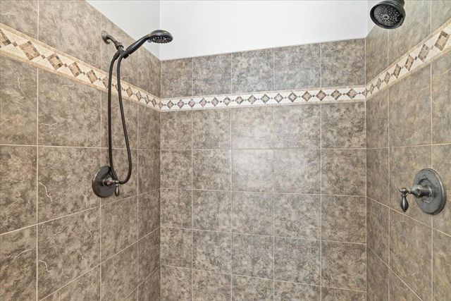 2494 Ross Dr, Valley Springs, CA 95252