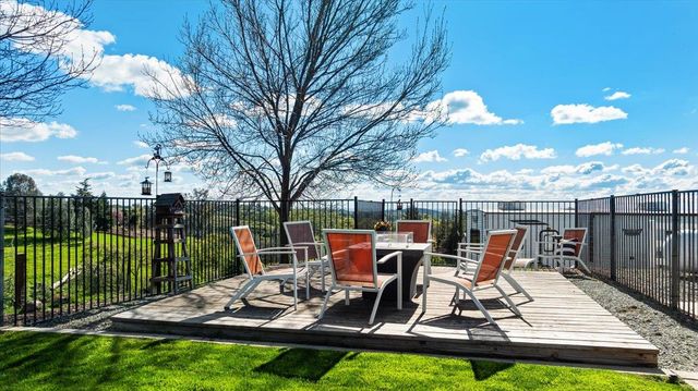 2494 Ross Dr, Valley Springs, CA 95252