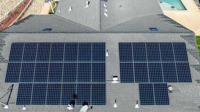 2494 Ross Dr, Valley Springs, CA 95252