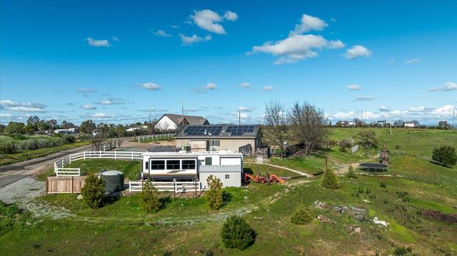 2494 Ross Dr, Valley Springs, CA 95252