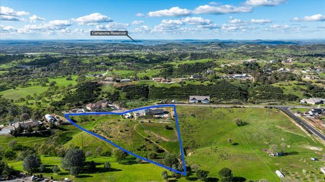 2494 Ross Dr, Valley Springs, CA 95252