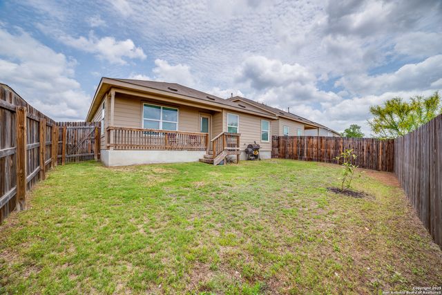 950 Albatross Way, San Antonio, TX 78221