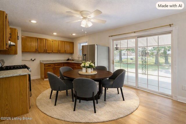 716 Glengarry Dr, Louisville, KY 40118