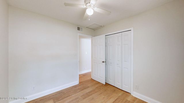 716 Glengarry Dr, Louisville, KY 40118