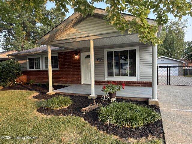 716 Glengarry Dr, Louisville, KY 40118