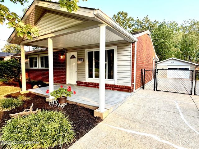 716 Glengarry Dr, Louisville, KY 40118