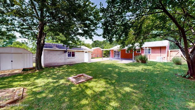 716 Glengarry Dr, Louisville, KY 40118