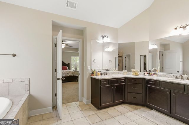 127 Austin Storey Circle, Newnan, GA 30263