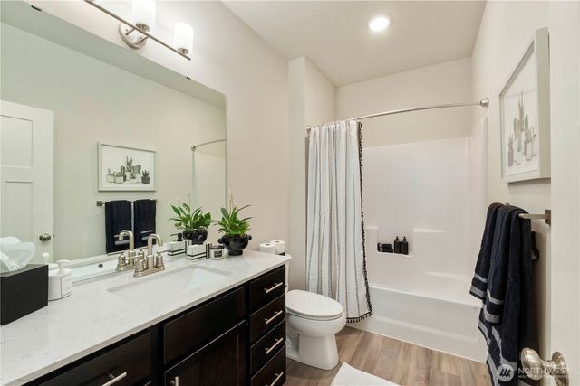 18021 133rd Avenue E, Puyallup, WA 98374